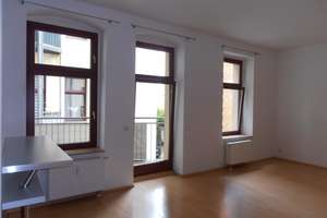 In Domnähe erwartet Sie - 2er WG geeignete 3-Raum-Wohnung mit EBK, Balkon+Fahrstuhl!!! – Leibnizstr. 49, 39104 Altstadt, Magdeburg – Vorschaubild 4