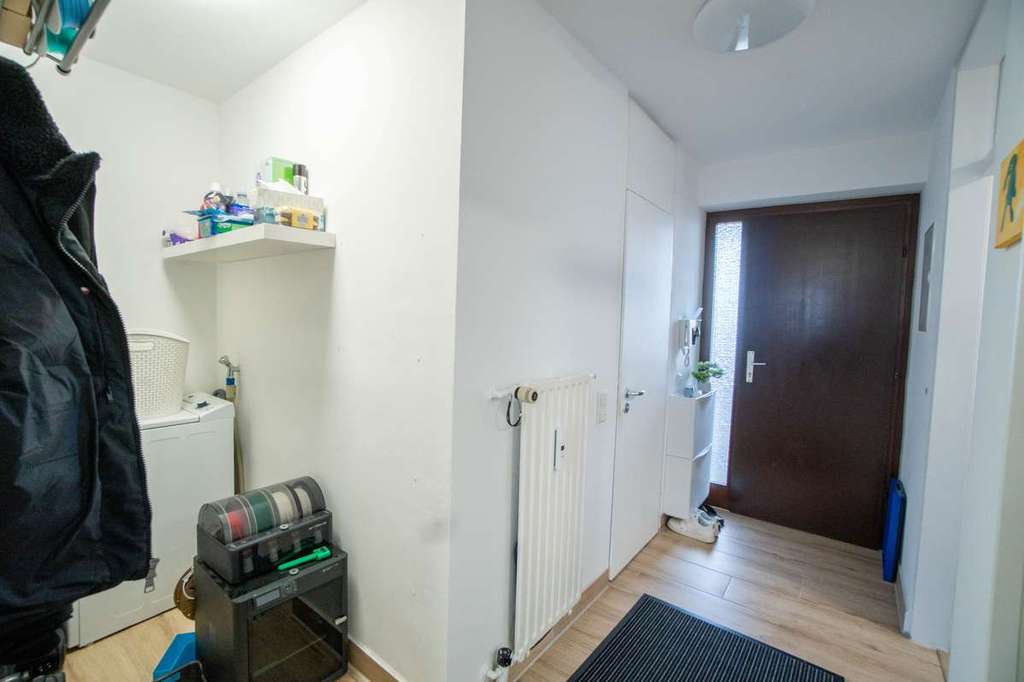 Immobilie in Böblingen - Modernisierte 1-Zimmer-Etagenwohnung mit Balkon & Stellplatz – solide Kapitalanlage - Bild 4