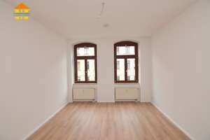 Perfekte Familienwohnung: Einbauküche, Balkon, frisch renoviert – Markusstraße 30, 9130 Sonnenberg, Chemnitz – Vorschaubild 2