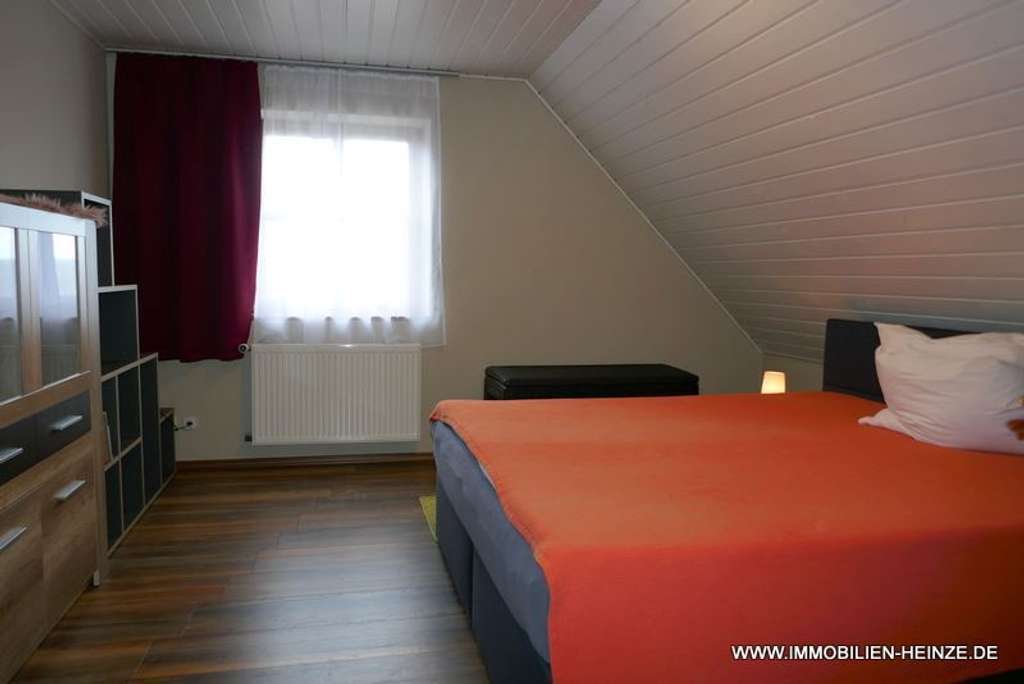 Immobilie in Zapfendorf - # Ankommen und Zuhause sein! Kinderparadies mit vielen Obstbäumen im Garten! Frei ab August 2026! - Bild 2