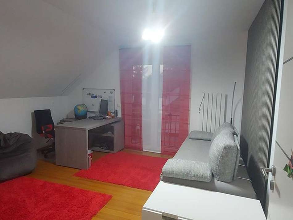 Schlafzimmer 2 OG