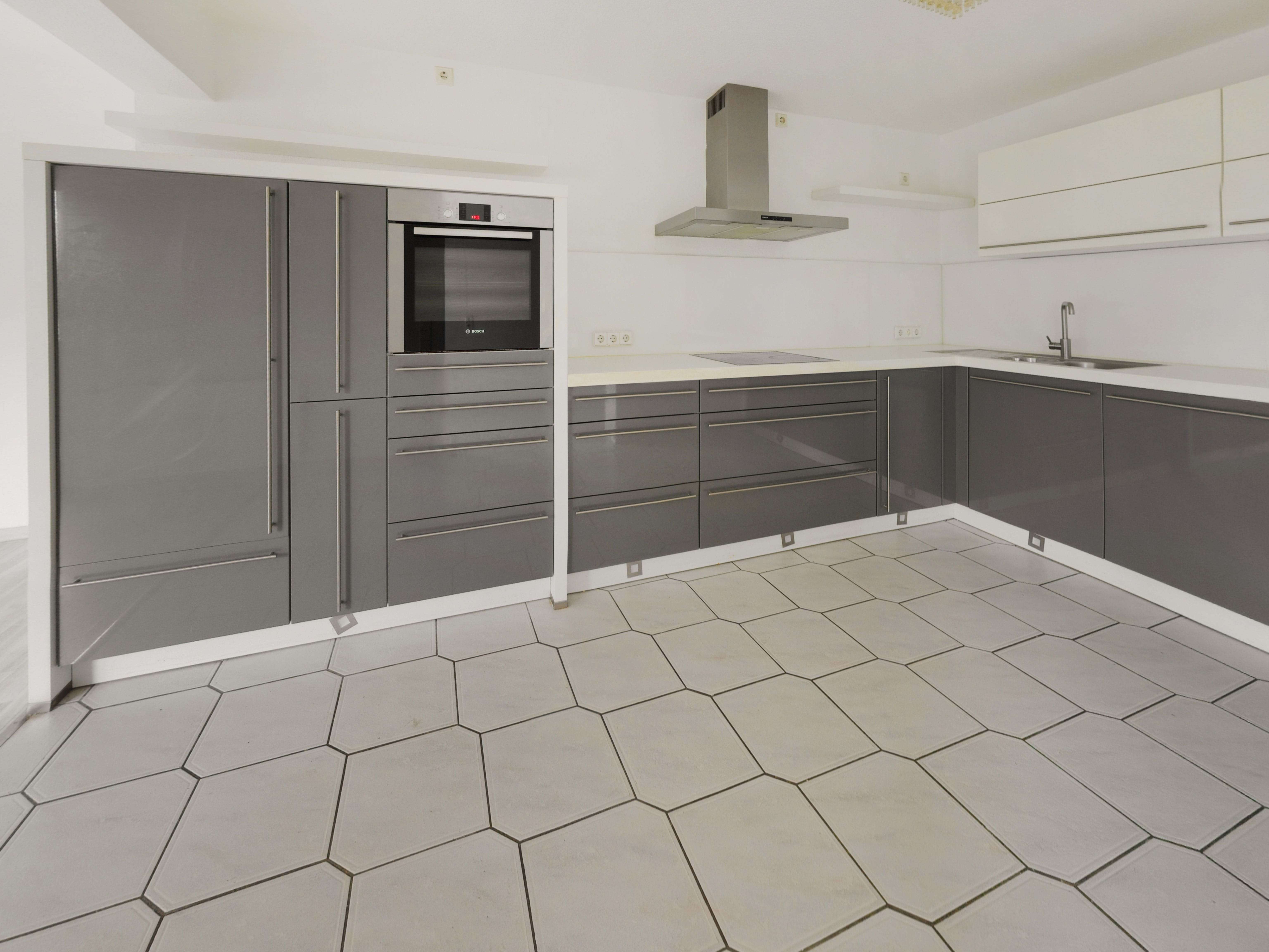 Immobilie in Forst - Große 4,5-Zimmer-Wohnung in Forst! - Bild 0