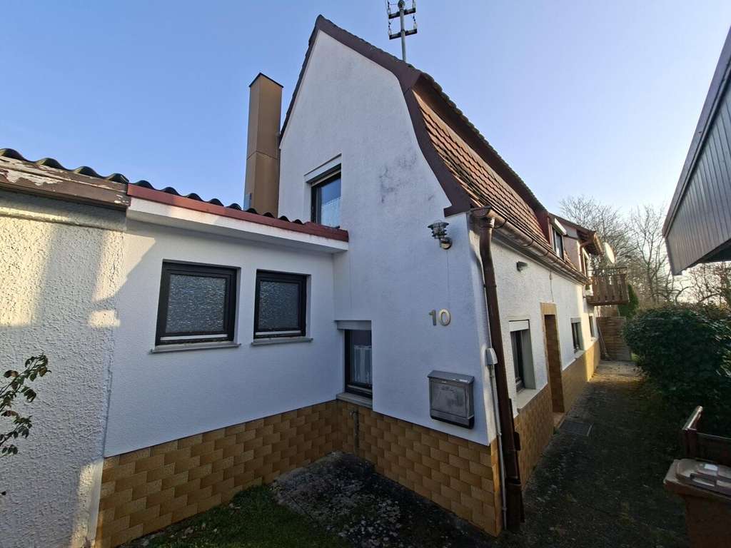 Immobilie in Giengen an der Brenz - Charmantes und kompaktes Einfamilienhaus mit Garten in Burgberg - Bild 2