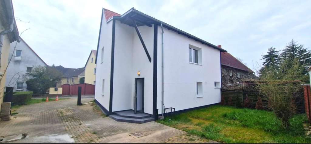 Immobilie in Torgau - Ländlicher Wohntraum mit viel Platz & Charme – Frisch saniertes Einfamilienhaus bei Torgau - Bild 1