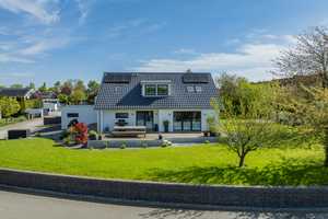 Modernes Wohndesign: Erstklassiges Traumhaus in begehrter Scharbeutzer Lage – Ostholstein (Kreis) – Vorschaubild 6