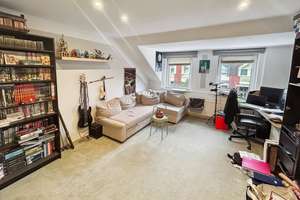 Property thumbnail 9