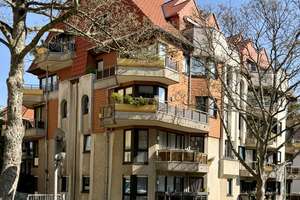 Essen-Südviertel - Behindertenfreundl., sanierte, möbl. ETW mit EBK, Balkon, TG, Aufzug – Hendrik-Witte-Str. 14, 45128 Südviertel, Essen – Vorschaubild 3