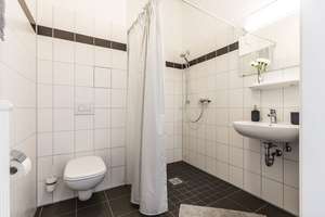 Modernes WG-Zimmer nur für Studentinnen und Studenten – Chicago Lane 5a/b, 30539 Mittelfeld, Hannover – Vorschaubild 5