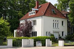 Repräsentative Stadtvilla im Philosophenviertel – Großzügiges Wohnen auf parkähnlichem Grundstück – Die vollständige Adresse der Immobilie erhältst du vom Anbieter., 30625 Kleefeld, Hannover – Vorschaubild 4