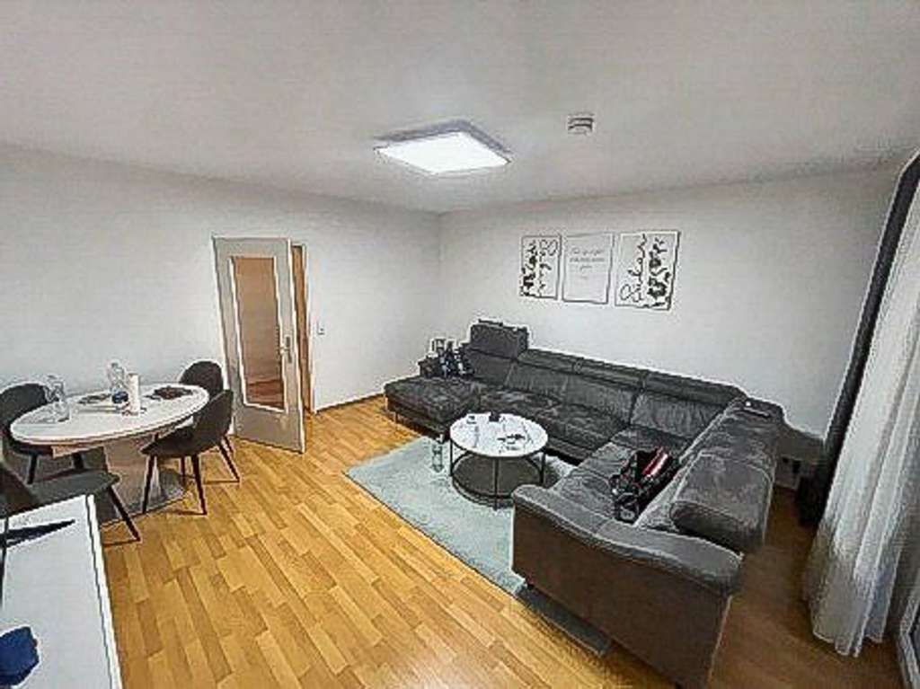 Immobilie in Heusenstamm - Vermietete 4-Zimmer-Wohnung mit großem Balkon in Heusenstamm – Kapitalanlage in gutem Zustand - Bild 1