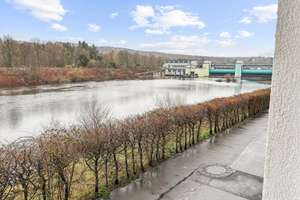 Loft in denkmalgeschützter Tuchfabrik der Villa-Werden mit Blick auf die Ruhr
