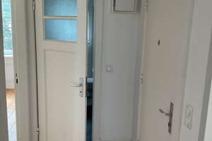 Einzugsbereit: Helle 2-Zimmer-Wohnung mit Balkon! (leichte Renovierungsarbeiten erforderlich) – Kattowitzer Weg 9, 22049 Dulsberg, Hamburg – Vorschaubild 6