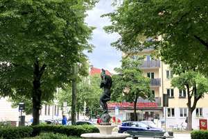 ***Vermietete 3-Zimmerwohnung in absolut zentraler Top-Lage nahe Hohenzollernplatz*** – Hiltenspergerstraße 51, 80796 Neuschwabing, München – Vorschaubild 2