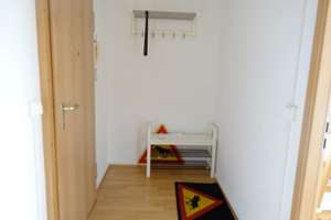 Teil-MÖBLIERTE Wohnung bequem für PENDLER zum einziehen ... – Wilhelm-Firl-Straße 26, 9122 Markersdorf, Chemnitz – Vorschaubild 4