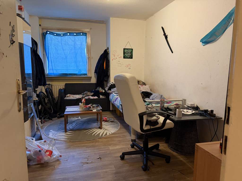 Immobilie in Bergisch Gladbach - Barrierefreie 4-Zimmer Kapitalanlage mit Aufzug & Stellplatz – ca. 5 % Rendite (19,9-fach) - Bild 3