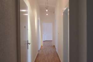Gepflegte 5 Zimmer Wohnung mit zusätzliche großzügige Nutzfläche im Spitzbodenbereich – Josef-Hoeren-Str. 131, 45327 Stoppenberg, Essen – Vorschaubild 5