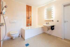 Architektur trifft Lebensqualität! Bungalow-Rarität mit Wellnessbereich und Gartenidylle – Böblingen (Kreis) – Vorschaubild 22