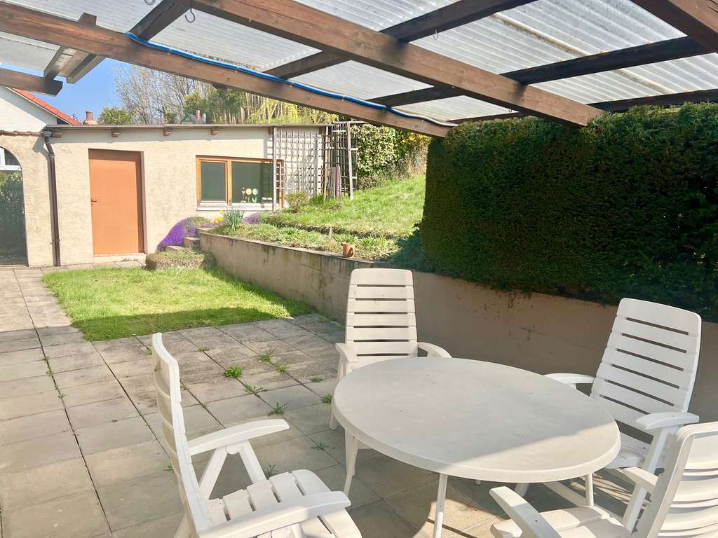 Immobilie in Bretzfeld - SGE Immobilien- Attraktives Einfamilienhaus mit großem Grundstück 
in ruhiger Lage von Bretzfeld - Bild 2