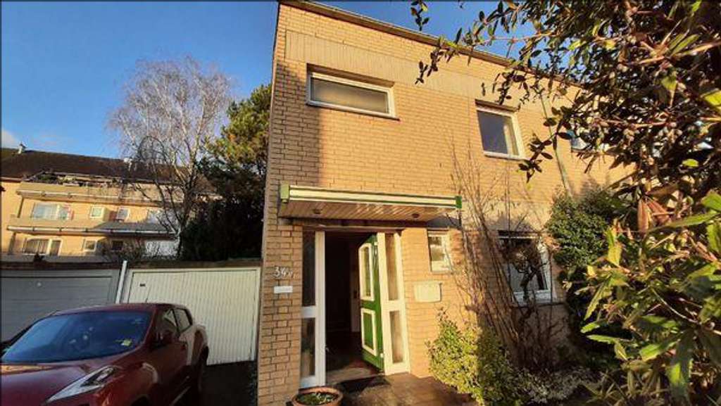 Familienfreundliches Reihenendehaus mit Garten in ruhiger Lage