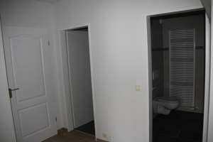 Ruhige 3,5-Zimmer-Maisonettewohnung mit Balkon, Küche, Kachelofen, Garage – Holtzendorffstraße 7, 81549 Südgiesing, München – Vorschaubild 17