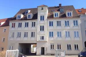 Top saniert: Exklusives und ruhiges möbliertes City-Apartment in Top-Lage – Lange Gasse 24, 86152 Georgs- und Kreuzviertel, Augsburg – Vorschaubild 1