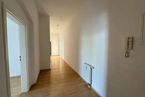 Charmante 3-Zimmer-Wohnung in zentraler Lage mit Balkon – 39104 Altstadt, Magdeburg – Vorschaubild 12