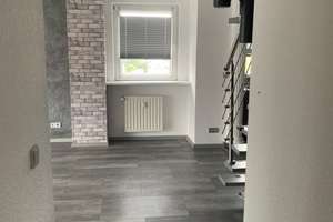 Modernisierte Maisonettewohnung mit großem Sonnenbalkon, Klimaanlage und Einbauküche – 45359 Bedingrade, Essen – Vorschaubild 3