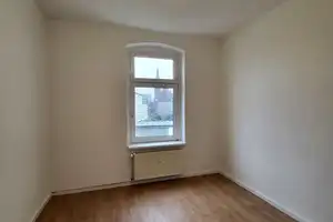 Geschmackvolle und geräumige 3-Raumwohnung + große Wohnküche + Parkplatzanmiet. mögl. + EBK-Option! – Alt Salbke 69, 39112 Magdeburg – Vorschaubild 5