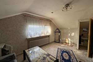Freistehendes Einfamilienhaus mit Garage in ruhiger Wohnlage. – Die vollständige Adresse der Immobilie erhältst du vom Anbieter., 42655 Solingen-Mitte, Solingen – Vorschaubild 10