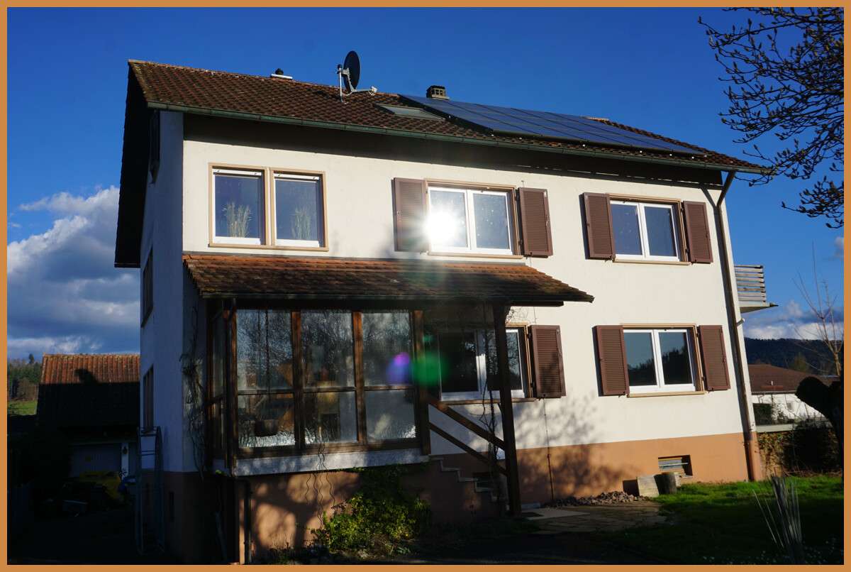 Immobilie in Biberach - Ihr neues Kapitel beginnt hier: Modernisiertes Wohnhaus mit großem Garten ! - Bild 0