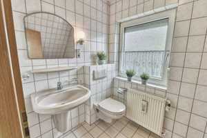 Ideal für die junge Familie.....Wohnhaus mit Garage und großem Garten in ruhiger Lage – Fritz-Reuter-Straße 27, 26954 Wesermarsch (Kreis) – Vorschaubild 6