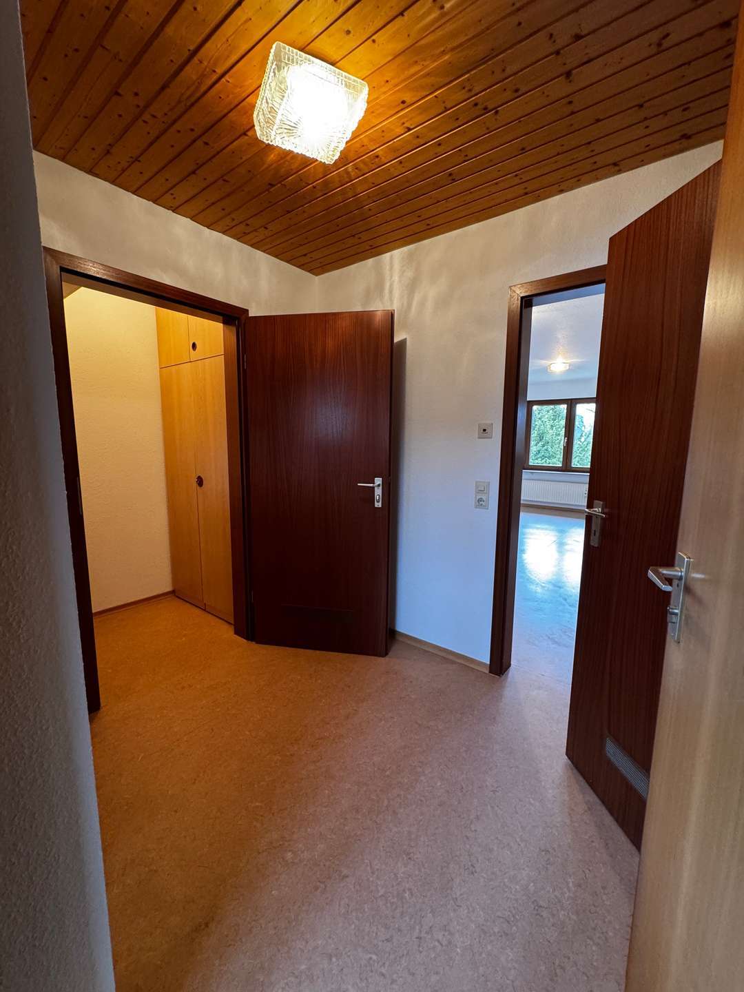 Provisionsfrei: 1-Zimmer-Wohnung mit Loggia in ruhiger Wohnlage von Altensteig & Stellplatz, Calw Kreis – Bild 4