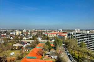 ERSTBEZUG NACH SANIERUNG - 2-Zi.-Wohnung mit Weitblick in Augsburg – Die vollständige Adresse der Immobilie erhältst du vom Anbieter., 86161 Wolfram-und Herrenbachviertel, Augsburg – Vorschaubild 8