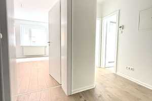 Renovierte 2-Zi-Whg mit EBK & Tageslichtbad | WG geeignet – Hannover – Vorschaubild 1