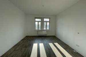 Lichtdurchflutete 2-Zimmer-Wohnung mit Balkon – Hauptstraße 49, 1809 Heidenau – Vorschaubild 3