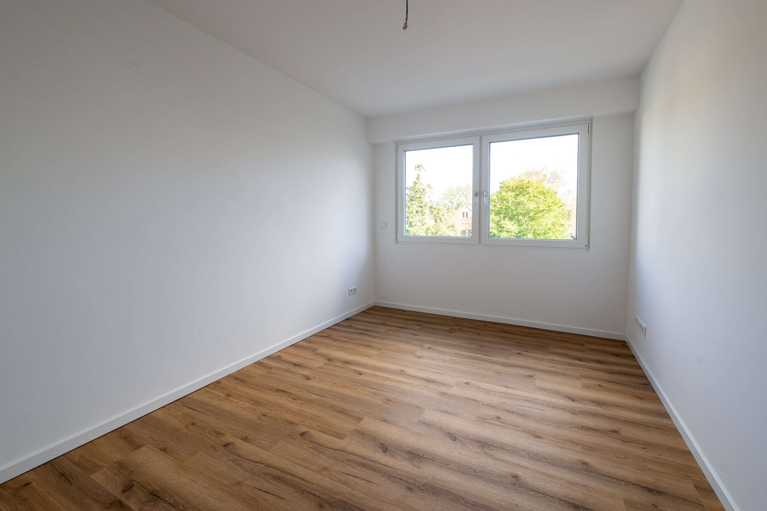 Immobilie in Friedrichstadt - Exklusive KfW-55 Dachgeschoss-ETW in bevorzugter Wohnlage mit 2 Balkonen und Stellplatz - Bild 0