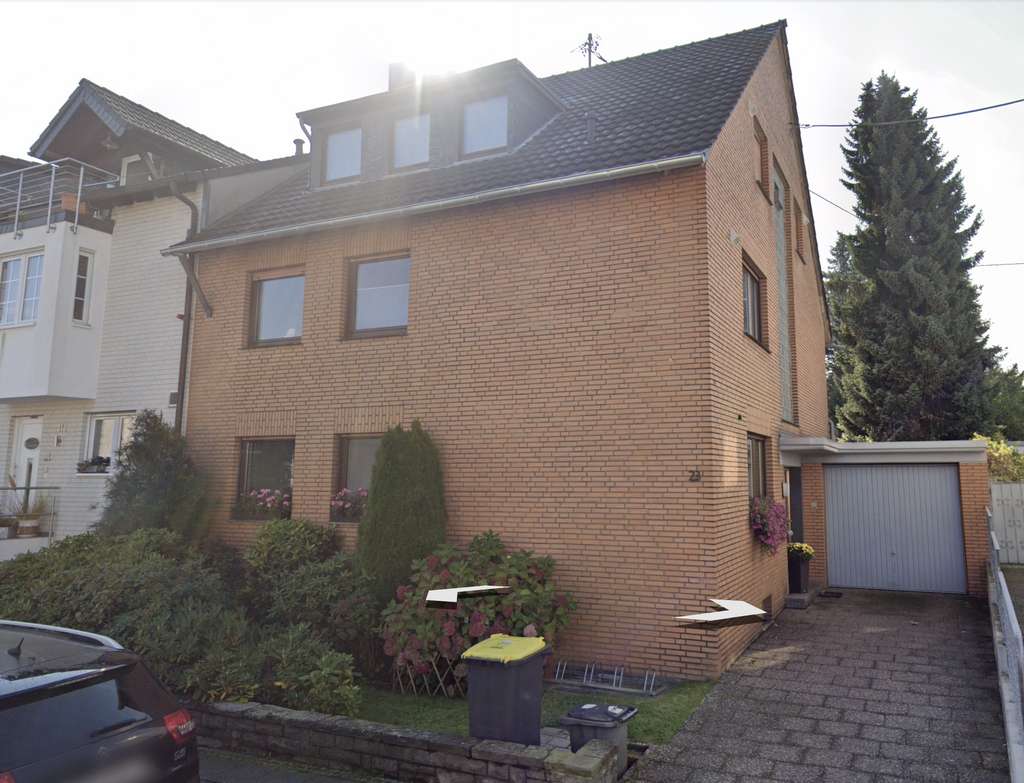 3-Familienhaus mit separatem Baugrundstück in sehr guter Wohnlage in Köln Weiden (ohne Makler)