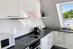 Moderne 3-Zimmer-Dachgeschosswohnung im Herzen der Stadt – 79104 Neuburg, Freiburg im Breisgau – Vorschaubild 8