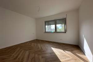 Sanierte 3-Zimmer-Wohnung mit Terrasse in Stuttgart-Wangen! – Kirchweinberg 58, 70327 Wangen, Stuttgart – Vorschaubild 3