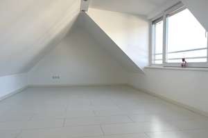 Wunderschönes EFH - energieeffizient mit Wärmepumpe und Solaranlage in Feldmoching – Die vollständige Adresse der Immobilie erhältst du vom Anbieter., 80995 Feldmoching, München – Vorschaubild 15