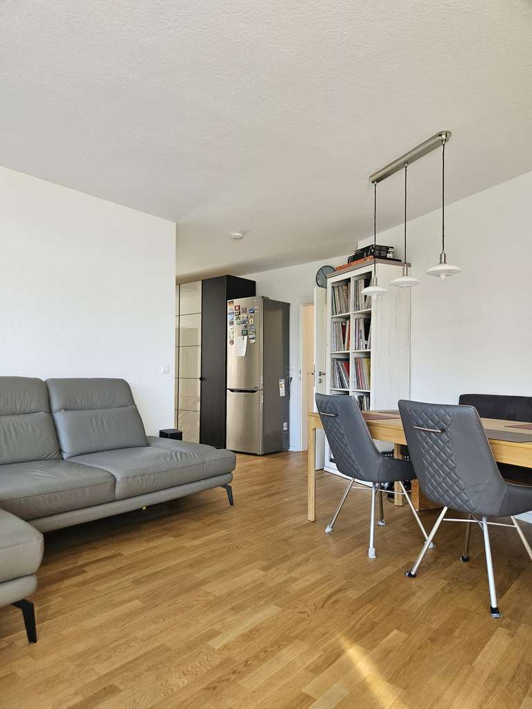 Immobilie in Königstein - 100 m² Familienwohnung in Königstein – 4 Zimmer, 2 Balkone & Aufzug - Bild 1