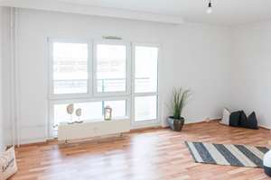 Tolle 2-Raum-Wohnung mit Balkon direkt im Zentrum – Bahnhofstr. 74, 9111 Zentrum, Chemnitz – Vorschaubild 2