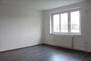 ideal für Singles Schwimmhalle und Sportplatz in der Nähe – Große Diesdorfer Str. 109, 39110 Stadtfeld West, Magdeburg – Vorschaubild 3