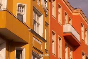 Mehrfamilienhaus (3 Wohnungen, Appartement) in zentraler Lage + provisionsfrei + – Wittener str. x, 44803 Altenbochum, Bochum – Vorschaubild 1