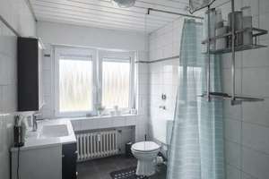 Zweifamilienhaus mit vielen Möglichkeiten – Die vollständige Adresse der Immobilie erhältst du vom Anbieter., 41470 Rosellen, Neuss – Vorschaubild 9