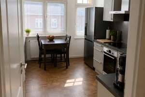 Oberhausen-Sterkrade — 2,5-Zimmer-Wohnung im denkmalgeschützten Altbau direkt am Volkspark – Die vollständige Adresse der Immobilie erhältst du vom Anbieter., 46145 Sterkrade-Mitte, Oberhausen – Vorschaubild 3