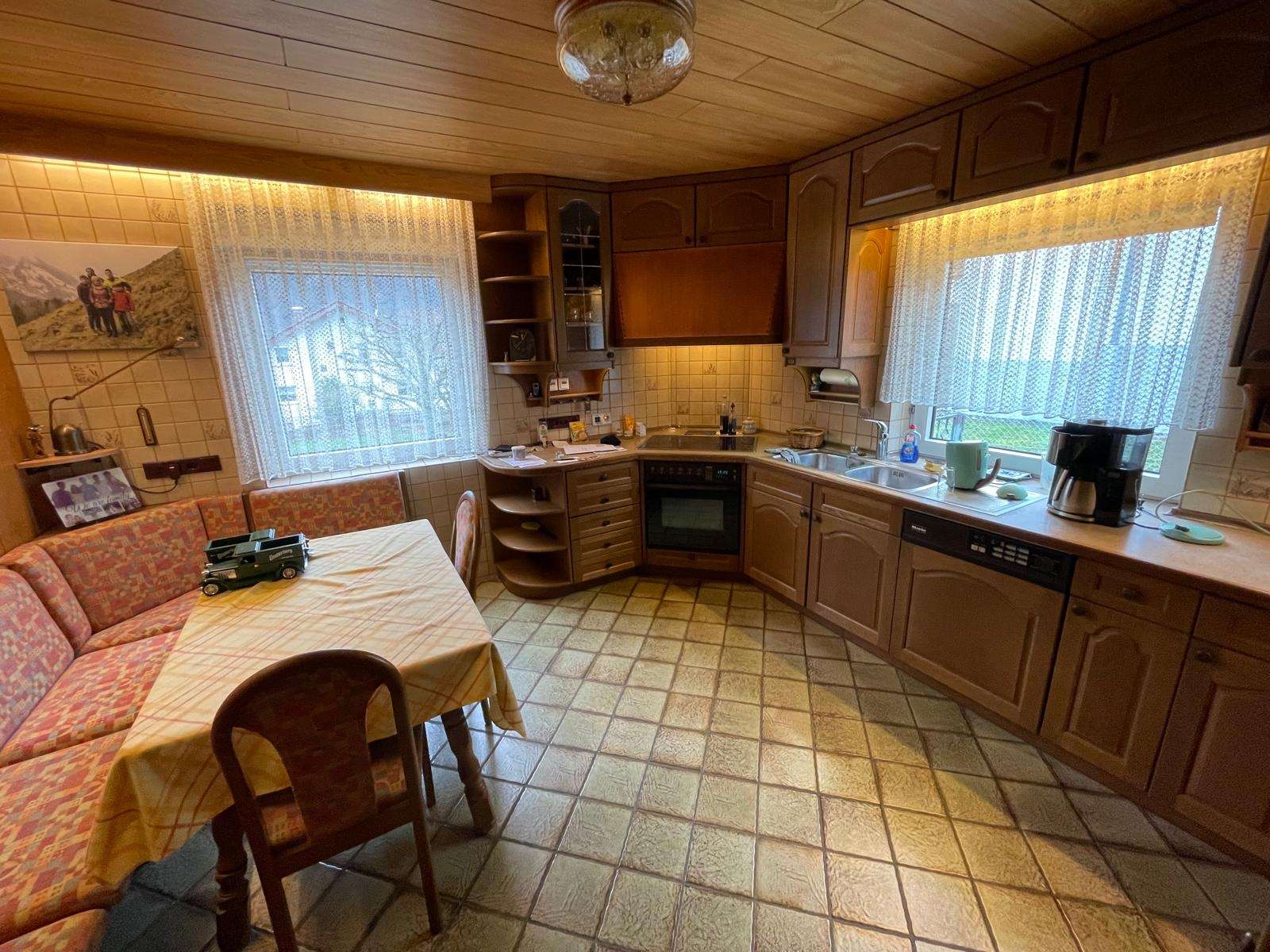 Immobilie in Neckargerach - 1-2-Familienhaus auf traumhaftem Grundstück mit romantischem Schopf - Bild 0