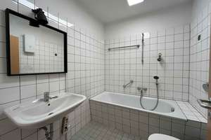 RESERVIERT!  Helle und großzügige Etagenwohnung mit zwei Nebenräumen in der Hammer Innenstadt! – Weststr. 11, 59065 Mitte, Hamm – Vorschaubild 4