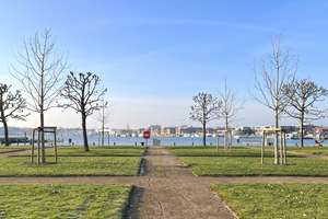Logenplatz an der Trave - Helle großzügige 1-Zimmerwohnung  zwischen Natur und Hafenflair – Alte Werft 16, 23570 Travemünde, Lübeck – Vorschaubild 16