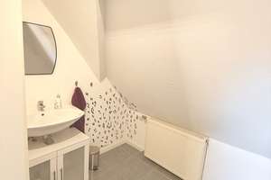 Kapitalanlage: modernisiertes Zweifamilienhaus in Windecken – Die vollständige Adresse der Immobilie erhältst du vom Anbieter., 61130 Nidderau – Vorschaubild 34